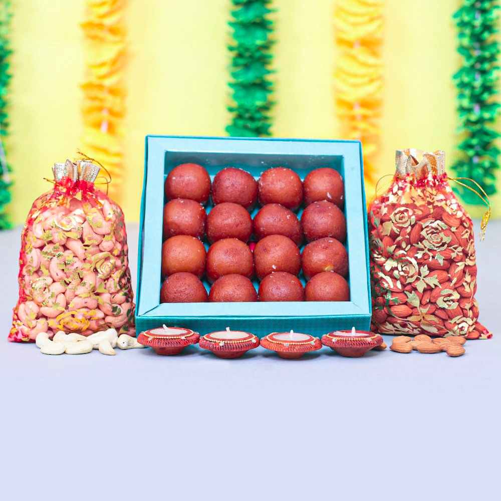 Luminous Shine Sweet Hamper